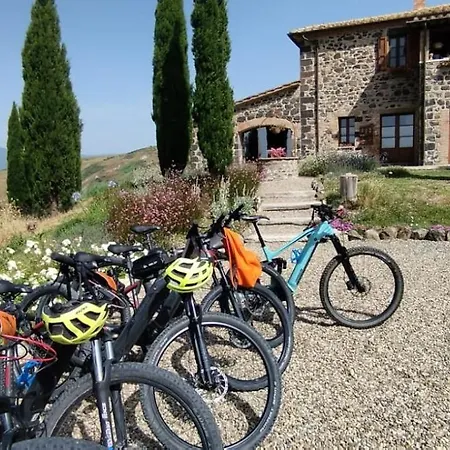Casa Al Maestro Oda ve Kahvaltı Radicofani